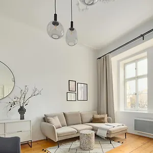 Days - Old Town Square Apartment Prag